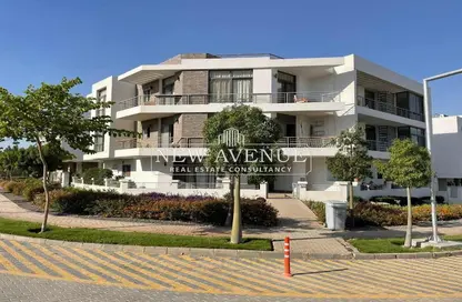 Apartment - 2 Bedrooms - 2 Bathrooms for sale in Taj City - 5th Settlement Compounds - The 5th Settlement - New Cairo City - Cairo