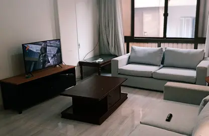 Apartment - 2 Bedrooms - 1 Bathroom for rent in Street 220 - Degla - Hay El Maadi - Cairo