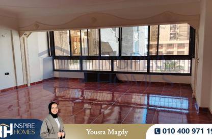 Apartment - 2 Bedrooms - 1 Bathroom for rent in Smouha - Hay Sharq - Alexandria