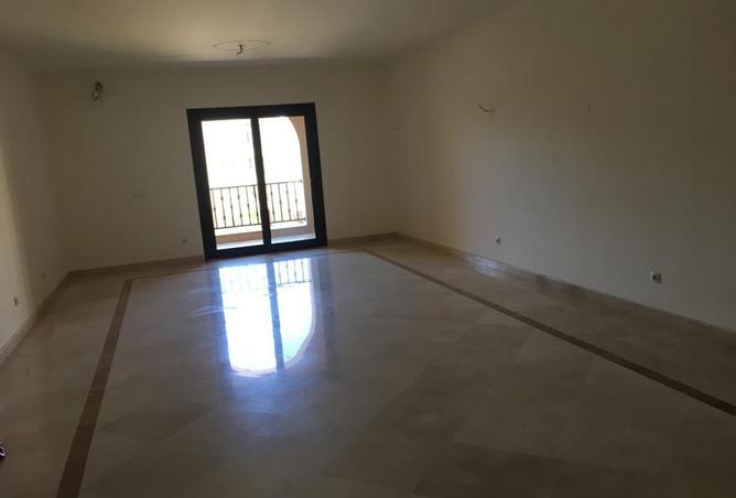 8197930 - Property Image 3