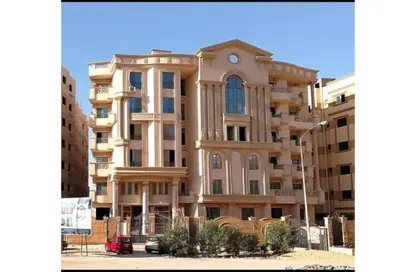 Apartment - 3 Bedrooms - 3 Bathrooms for sale in Green Revolution - Sheikh Zayed Compounds - Sheikh Zayed City - Giza