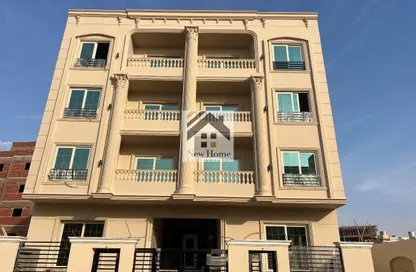 Apartment - 3 Bedrooms - 2 Bathrooms for sale in New Narges - New Cairo City - Cairo
