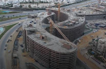 محل تجاري - استوديو - 1 حمام للبيع في مون ريزيدنس - فيفث سكوير - التجمع الخامس - مدينة القاهرة الجديدة - القاهرة