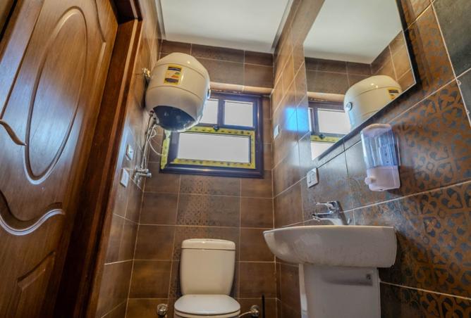 8212325 - Property Image 3