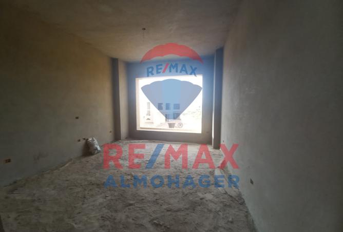 8038950 - Property Image 2