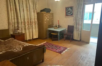 Apartment - 3 Bedrooms - 2 Bathrooms for sale in Mohamed Farid St. - El Hegaz Square - El Nozha - Cairo