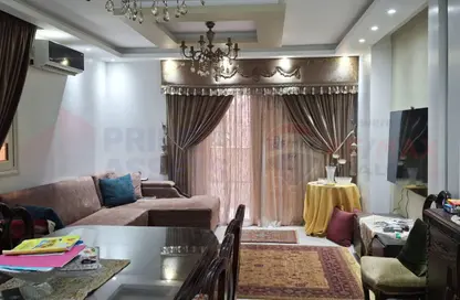 شقة - 3 غرف نوم - 2 حمامات للبيع في لوران - حي شرق - الاسكندرية