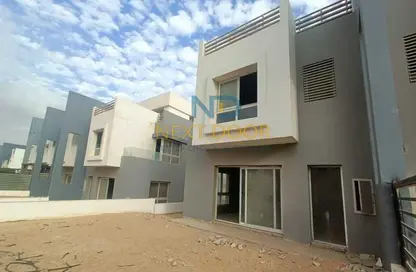 Townhouse - 2 Bedrooms - 3 Bathrooms for sale in Hyde Park - 5th Settlement Compounds - The 5th Settlement - New Cairo City - Cairo