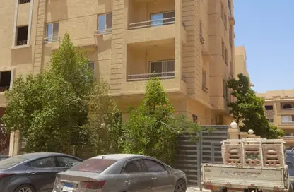 Apartment - 3 Bedrooms - 2 Bathrooms for sale in The 3rd Settlement - New Cairo City - Cairo