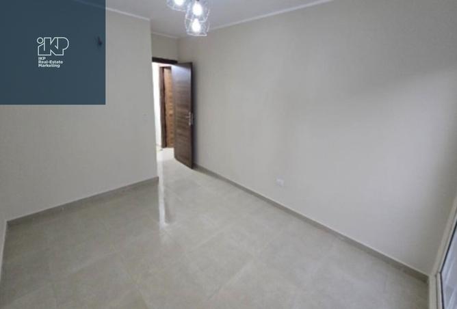8074086 - Property Image 3