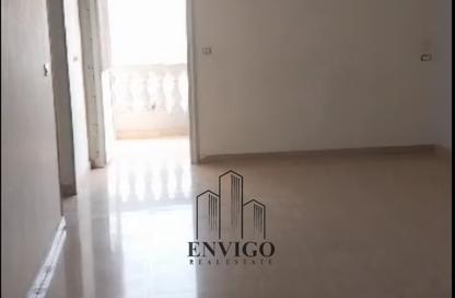 Apartment - 3 Bedrooms - 2 Bathrooms for sale in Ahmed Al Zomor St. - 9th Zone - Nasr City - Cairo