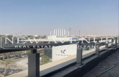Office Space - Studio - 2 Bathrooms for rent in Park St. - Ring Road - The 5th Settlement - New Cairo City - Cairo