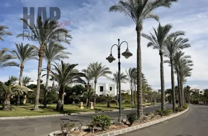 فيلا - 5 غرف نوم - 6 حمامات للبيع في سوان ليك قطامية - التجمع الاول - مدينة القاهرة الجديدة - القاهرة