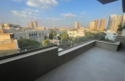 Apartment - 2 Bedrooms - 3 Bathrooms for rent in Ahmed Heshmat St. - Zamalek - Cairo