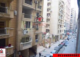 دوبلكس - 3 غرف نوم - 3 حمامات for للبيع in شارع الفريق اسماعيل سرهنك - لوران - حي شرق - الاسكندرية