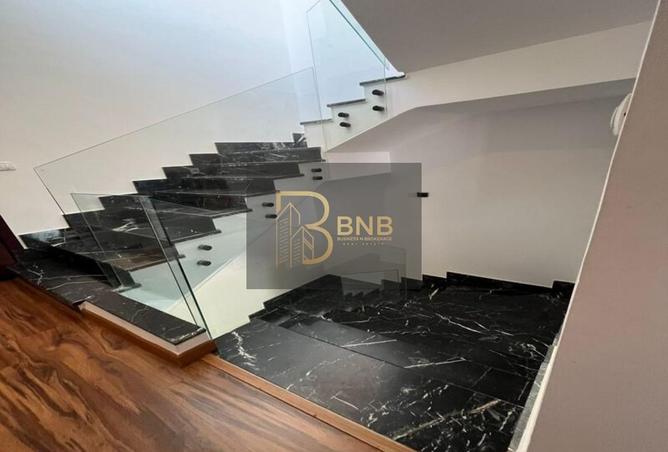 8284644 - Property Image 2