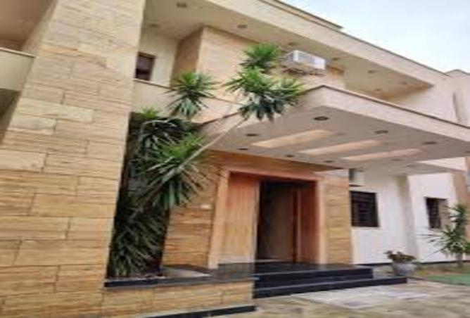 7985248 - الصورة الرئيسية للعقار