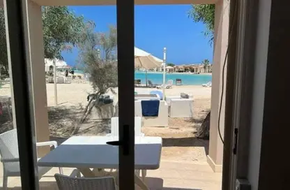 شاليه - 2 غرف نوم - 2 حمامات للبيع في هاسيندا ويست - راس الحكمة - الساحل الشمالي