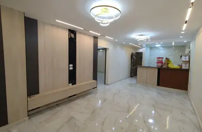 Apartment - 2 Bedrooms - 2 Bathrooms for sale in Gate 4 old - Horus - Hadayek El Ahram - Giza