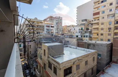 شقة - 3 غرف نوم - 2 حمامات للبيع في سبورتنج - حي شرق - الاسكندرية