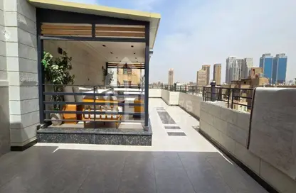 Penthouse - 2 Bedrooms - 2 Bathrooms for rent in Mohamed Maraashly St. - Zamalek - Cairo