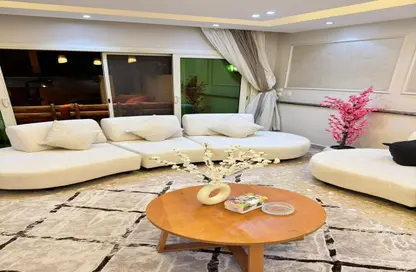 Apartment - 3 Bedrooms - 3 Bathrooms for rent in 8th District - Sheikh Zayed City - Giza