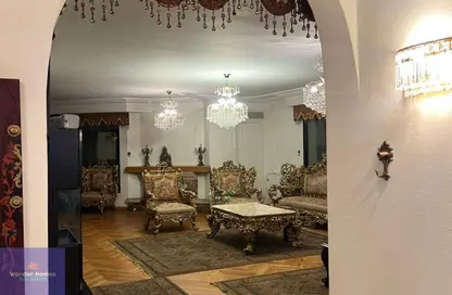 Apartment - 4 Bedrooms - 3 Bathrooms for sale in Sarayat Al Maadi - Hay El Maadi - Cairo