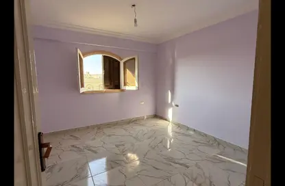 Apartment - 3 Bedrooms - 2 Bathrooms for rent in 2nd District East - Shorouk City - Cairo