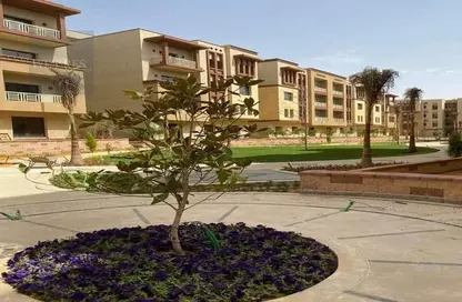 Apartment - 3 Bedrooms - 3 Bathrooms for sale in Green 6 - 6 October Compounds - 6 October City - Giza