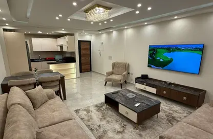 Apartment - 2 Bedrooms - 2 Bathrooms for rent in El Rehab Extension - Al Rehab - New Cairo City - Cairo