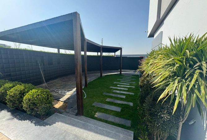 8178924 - Property Image 2