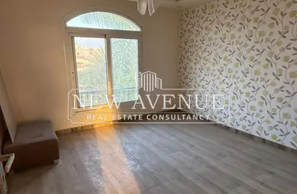 Villa - 6 Bedrooms - 5 Bathrooms for sale in Al Shorouk 2000 - El Shorouk Compounds - Shorouk City - Cairo