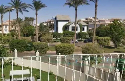فيلا - 5 غرف نوم - 5 حمامات للبيع في النخيل - كمبوندات الشروق - مدينة الشروق - القاهرة