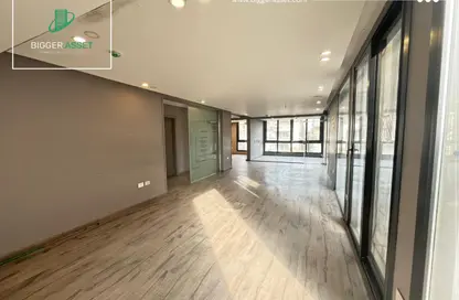 Office Space - Studio - 4 Bathrooms for rent in Street 254 - Degla - Hay El Maadi - Cairo