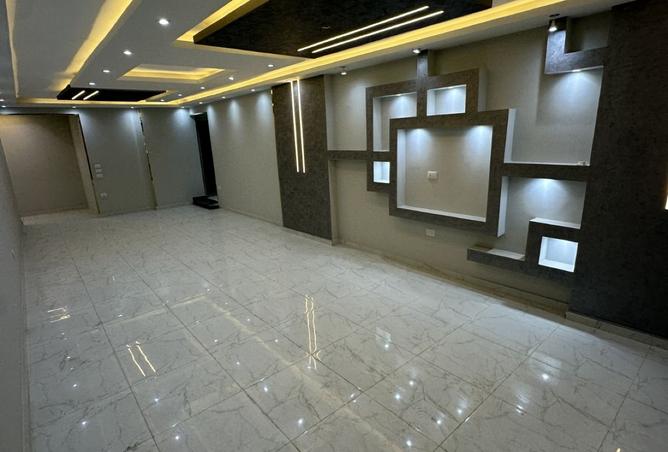 8333720 - Property Image 2