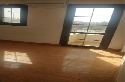 Apartment - 3 Bedrooms - 2 Bathrooms for rent in Zayed 2000 - 4th District - Sheikh Zayed City - Giza