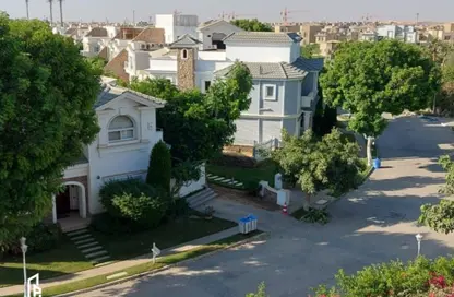 Townhouse - 4 Bedrooms - 4 Bathrooms for sale in Azzar - 5th Settlement Compounds - The 5th Settlement - New Cairo City - Cairo