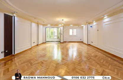Apartment - 3 Bedrooms - 2 Bathrooms for sale in Shaarawy St. - Laurent - Hay Sharq - Alexandria