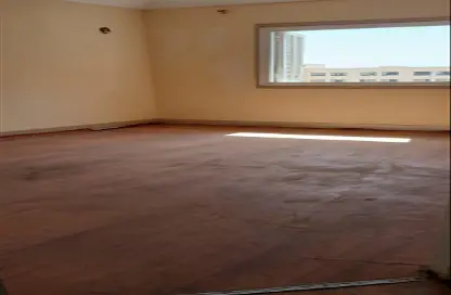 شقة - 3 غرف نوم - 2 حمامات للايجار في حدائق اكتوبر - مدينة 6 أكتوبر - الجيزة