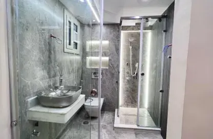 شقة - 3 غرف نوم - 3 حمامات للبيع في شارع جزيرة العرب (المهندس حسن حلمي) - المهندسين - الجيزة شقة - 3 غرف نوم - 3 حمامات للبيع في شارع جزيرة العرب (المهندس حسن حلمي) - المهندسين - الجيزة