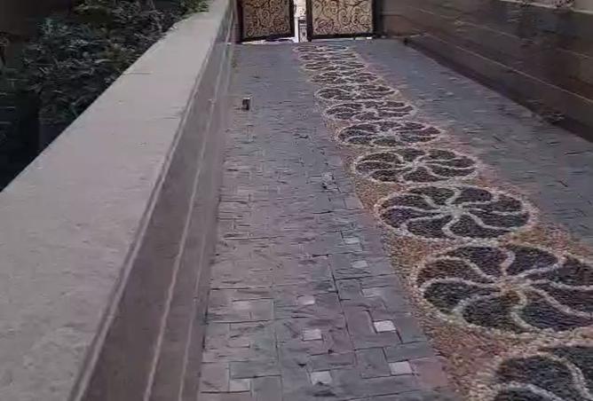 8386011 - Property Image 3