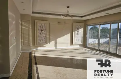 فيلا - 6 غرف نوم - 5 حمامات للايجار في جاردن ريزدنس - هايد بارك - مدينة القاهرة الجديدة - القاهرة