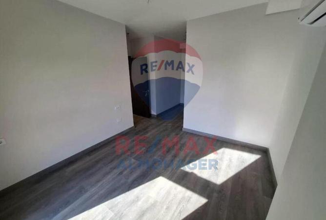 8386046 - Property Image 3