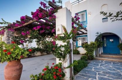 Chalet - 2 Bedrooms - 2 Bathrooms for sale in Mountain View - Ras Al Hekma - North Coast