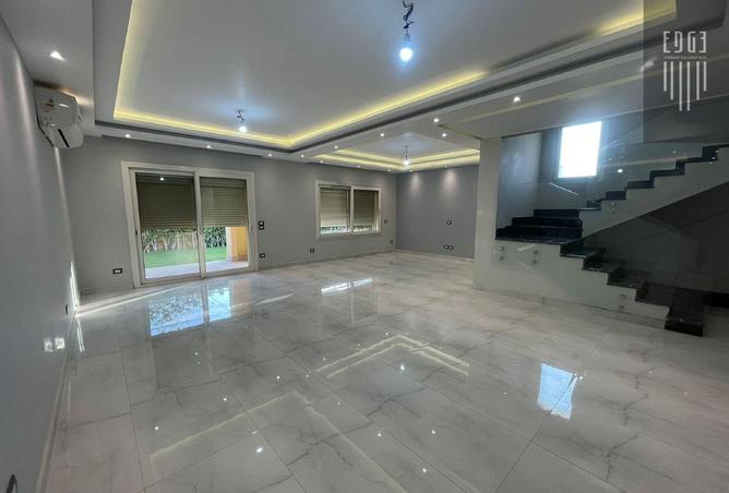 8067831 - Property Image 2