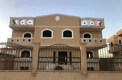 فيلا - 8 غرف نوم - 5 حمامات للبيع في الحي المتميز - مدينة بدر - القاهرة