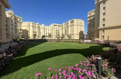 Apartment - 3 Bedrooms - 3 Bathrooms for sale in Concord Plaza - South Investors Area - New Cairo City - Cairo