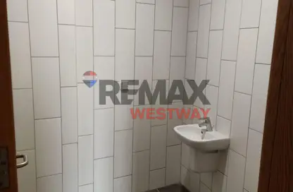 عيادة - استوديو - 1 حمام للايجار في سوديك ويست - كمبوندات الشيخ زايد - الشيخ زايد - الجيزة