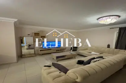 شقة - 3 غرف نوم - 2 حمامات للايجار في پريڤادو - مدينتي - القاهرة