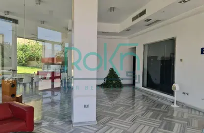 بناية كاملة - استوديو - 6 حمامات للايجار في بيفرلي هيلز - كمبوندات الشيخ زايد - الشيخ زايد - الجيزة